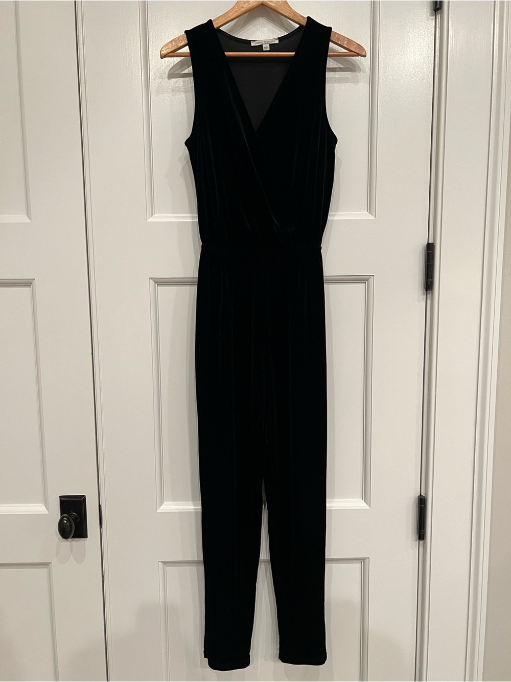 Green Envelope Black Velvet Sleeveless Jumpsuit